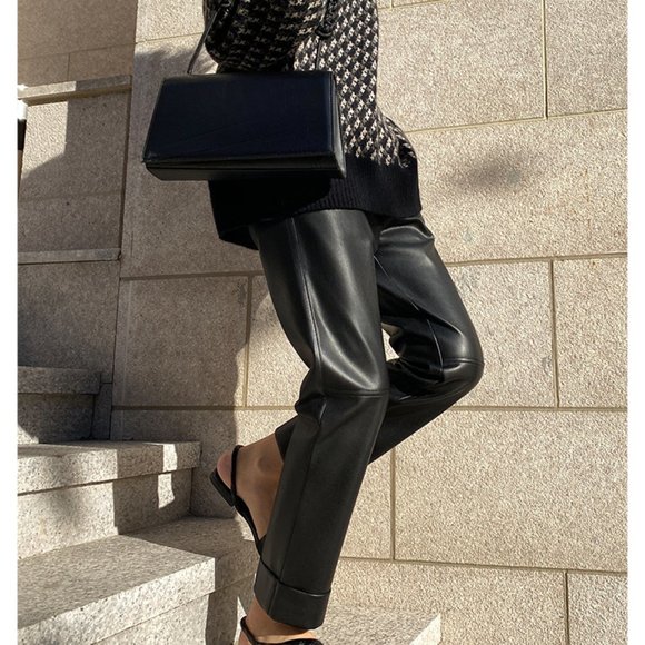 Autumn and winter leather pants